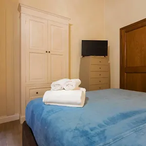 Duomo 2 Bedroom Florence